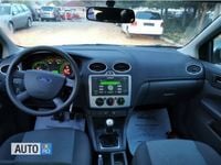 Second-hand Ford Focus 110 CP (80 kW) 2005 Argintiu metalizat Berlinǎ