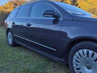 Second-hand VW Passat Comfortline 110 CP (80 kW) 2009 Culoaremaro Break