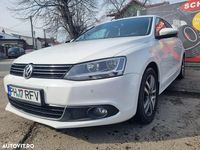 Second-hand VW Jetta Comfortline 140 CP (102 kW) 2012 Culoarealb Berlinǎ