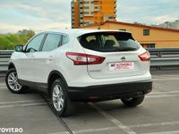 second-hand Nissan Qashqai 1.2 DIG-T ACENTA