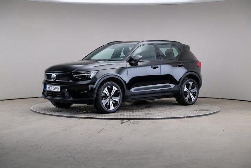 Begagnad Volvo XC40 Plus 169 kW (231 HK) 2022 Svart SUV