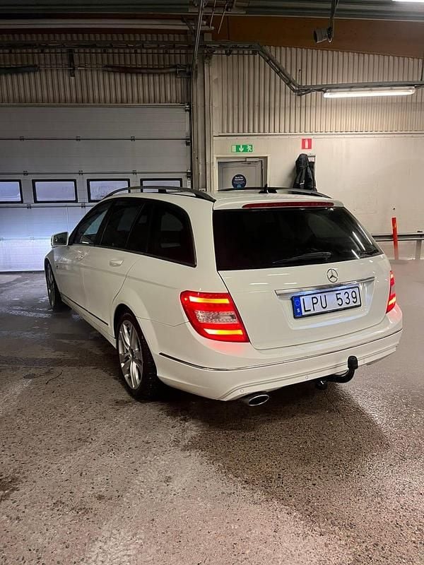 Begagnad Mercedes C250 204 HK (150 kW) 2012