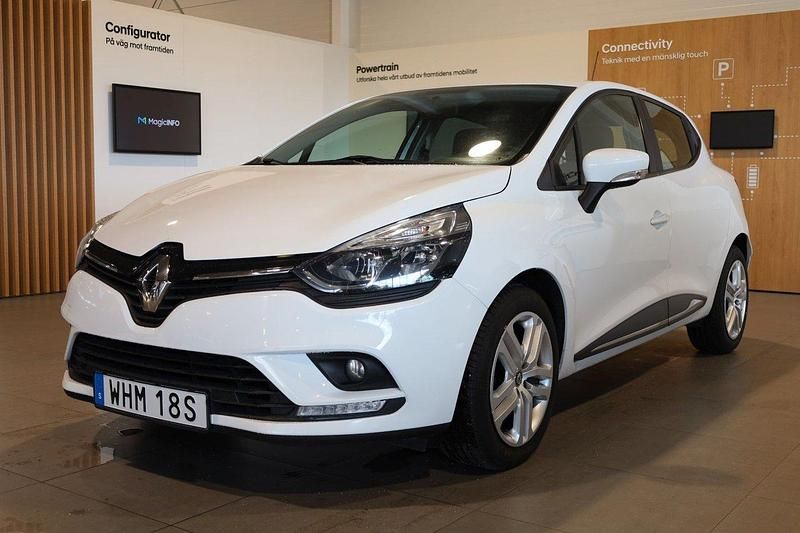 Vit Begagnad 2019 Renault Clio IV Zen Halvkombi | 99 800 kr (Marknadspris) - Bild 1/3