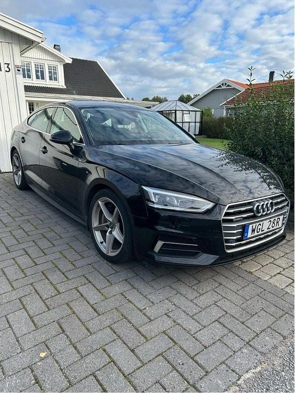 Svart Begagnad 2019 Audi A5 Sportback Halvkombi | 255 000 kr (Bra pris) - Bild 1/2