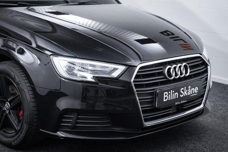 Begagnad Audi A3 Proline 150 HK (110 kW) 2018 Svart Sedan