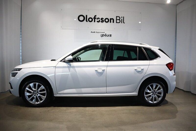 Vit Begagnad 2022 Skoda Kamiq SUV | 229 900 kr (Marknadspris) - Bild 1/4