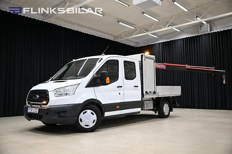 Begagnad Ford Transit 170 HK (125 kW) 2019 Flerfärgad Sedan