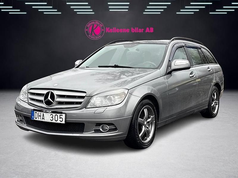 Grå Begagnad 2008 Mercedes C180 Classic Kombi | 44 900 kr (Marknadspris) - Bild 1/4