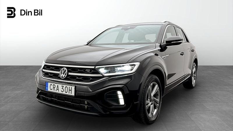 Svart Begagnad 2023 VW T-Roc R-line SUV | 279 900 kr (Marknadspris) - Bild 1/4