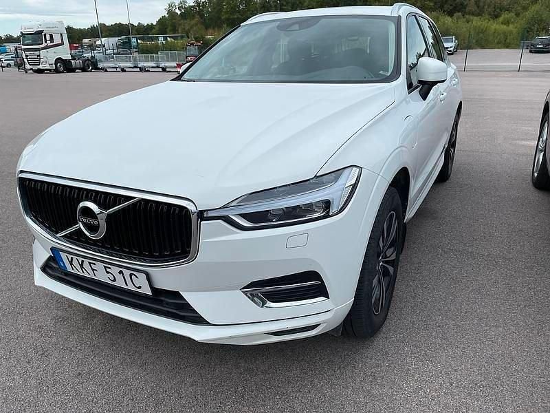 Vit Begagnad 2020 Volvo XC60 Momentum SUV | 325 000 kr (Bra pris) - Bild 1/2