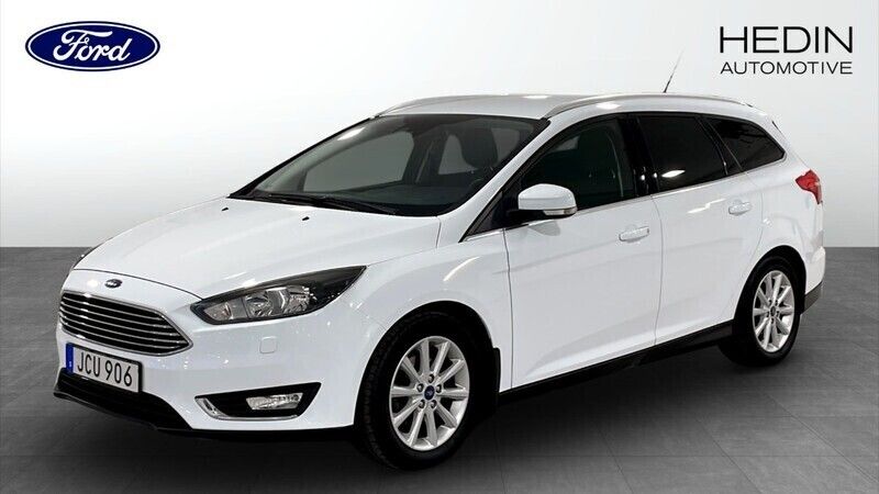Vit (white) Begagnad 2016 Ford Focus Titanium Kombi | 99 000 kr (Marknadspris) - Bild 1/4