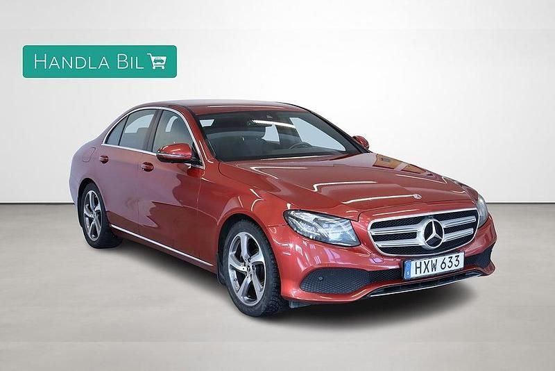 Begagnad Mercedes E220 194 HK (142 kW) 2018 Röd Sedan