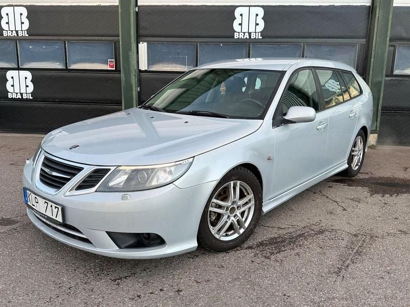 Grå Begagnad 2010 Saab 9-3 Linear Kombi | 39 900 kr (Lite dyr) - Bild 1/4