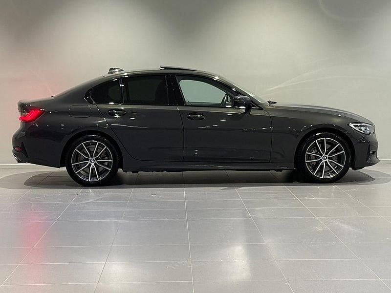 Begagnad BMW 330e Sport Line 184 HK (135 kW) 2019 Grå Sedan