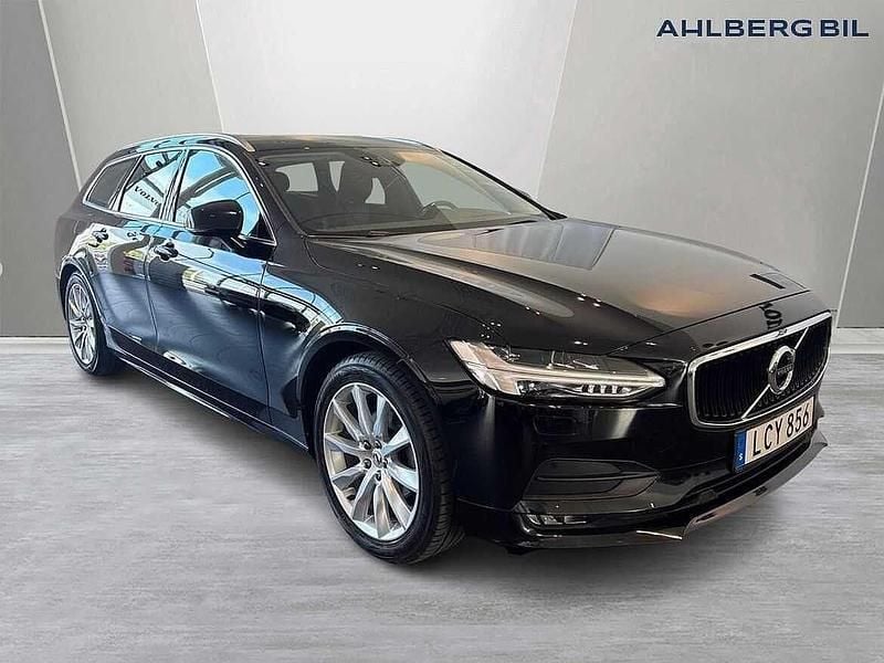 Svart Begagnad 2018 Volvo V90 Momentum Kombi | 279 500 kr (Lite dyr) - Bild 1/3