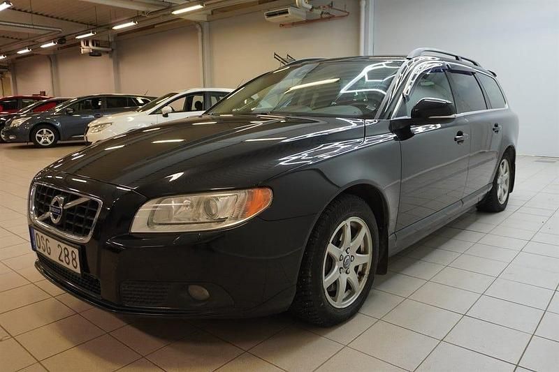 Begagnad Volvo V70 163 HK (119 kW) 2013 Svart Kombi