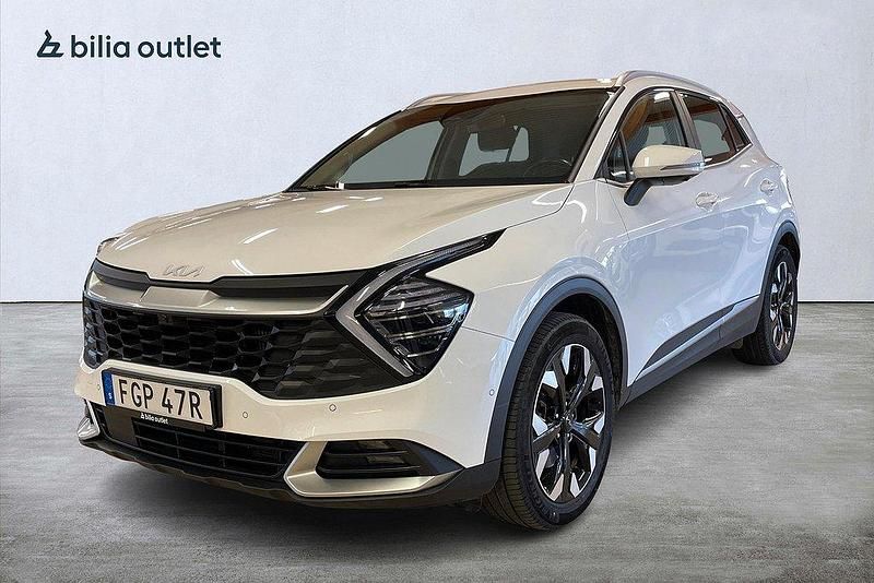 Vit Begagnad 2022 Kia Sportage Advance SUV | 314 900 kr (Bra pris) - Bild 1/4