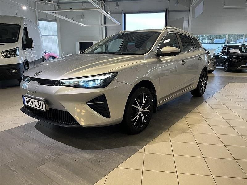 Grå Begagnad 2022 MG MG5 EV Luxury Kombi | 189 800 kr - Bild 1/4
