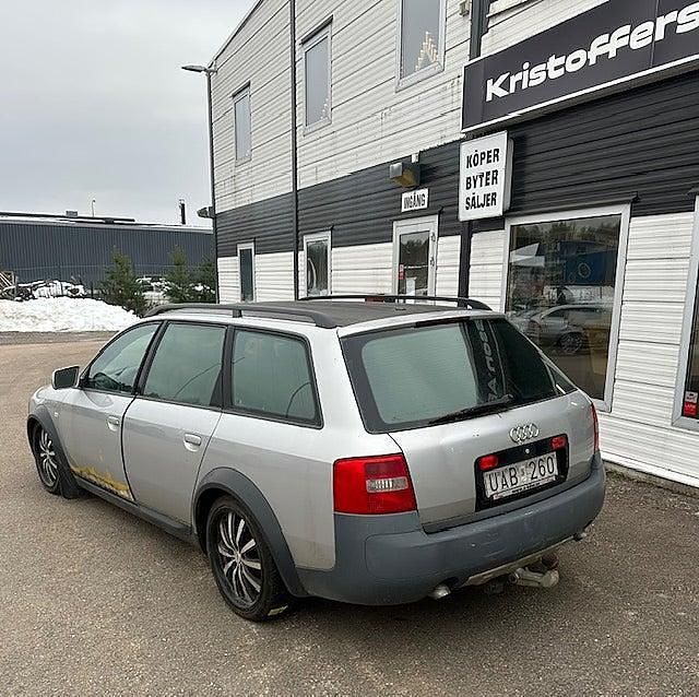 Begagnad Audi A6 Allroad 180 HK (132 kW) 2003 Silver Kombi