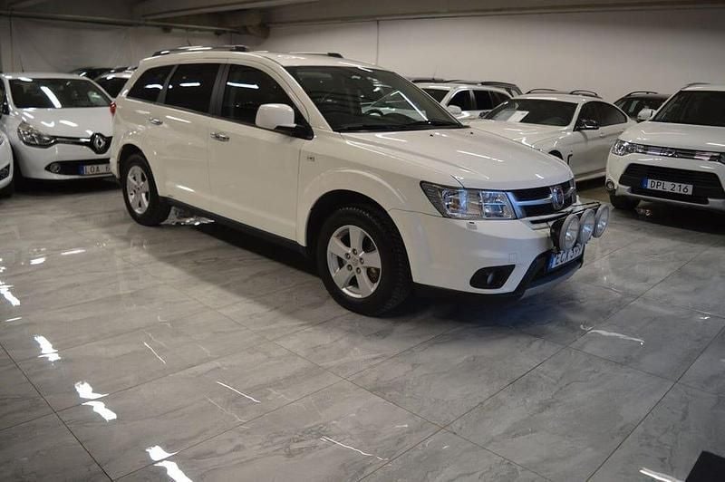 Begagnad Fiat Freemont Sport 170 HK (125 kW) 2014 Vit SUV