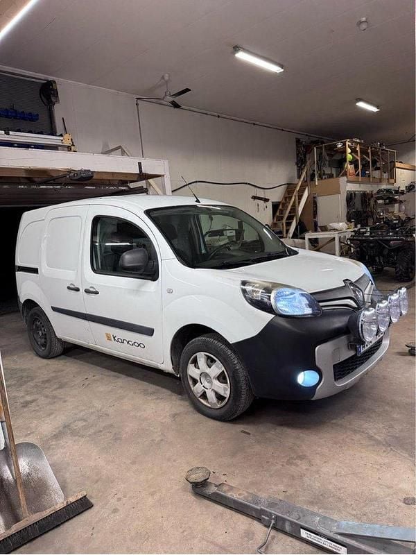Vit Begagnad 2014 Renault Kangoo Minibuss | 46 000 kr (Bra pris) - Bild 1/4