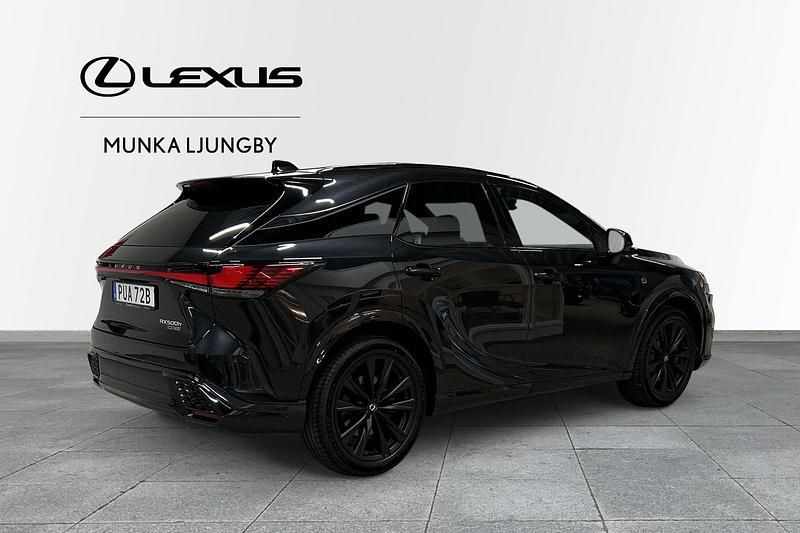Begagnad Lexus RX500h Sport Line 375 HK (275 kW) 2024 Svart SUV