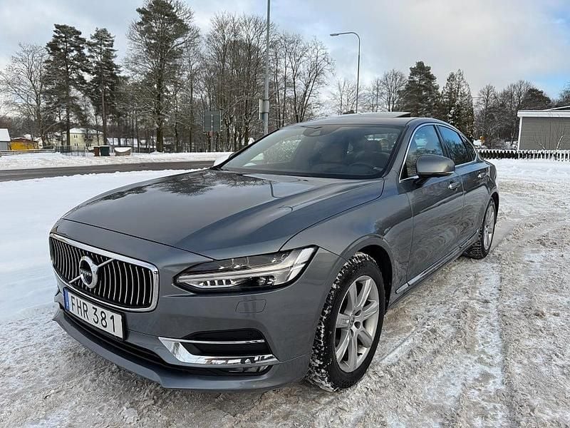 Grå Begagnad 2017 Volvo S90 Inscription Sedan | 274 900 kr (Marknadspris) - Bild 1/4