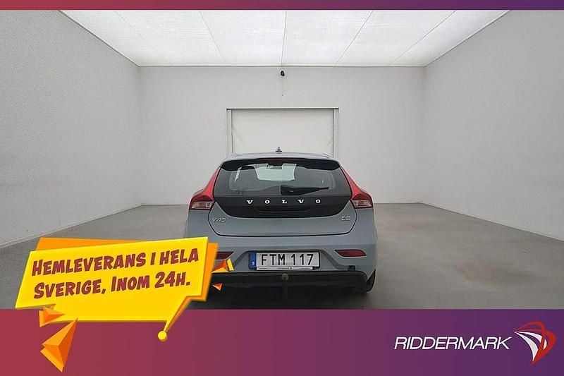 Begagnad Volvo V40 120 HK (88 kW) 2017 Lblå Halvkombi