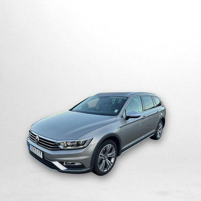 Silver Begagnad 2016 VW Passat Alltrack Kombi | 189 900 kr (Marknadspris) - Bild 1/4