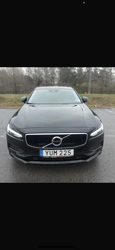 Svart Begagnad 2018 Volvo S90 Sedan | 159 000 kr (Marknadspris) - Bild 1/4