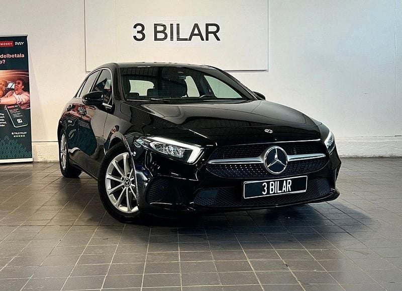 Begagnad 2020 Mercedes A180 Ambition Halvkombi | 229 900 kr (Marknadspris) - Bild 1/4