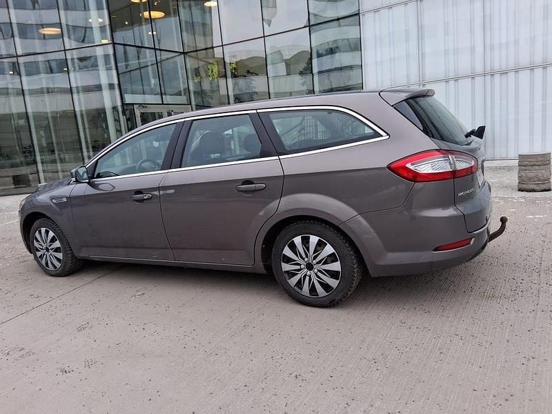 Begagnad Ford Mondeo S 163 HK (119 kW) 2012 Metallic Kombi