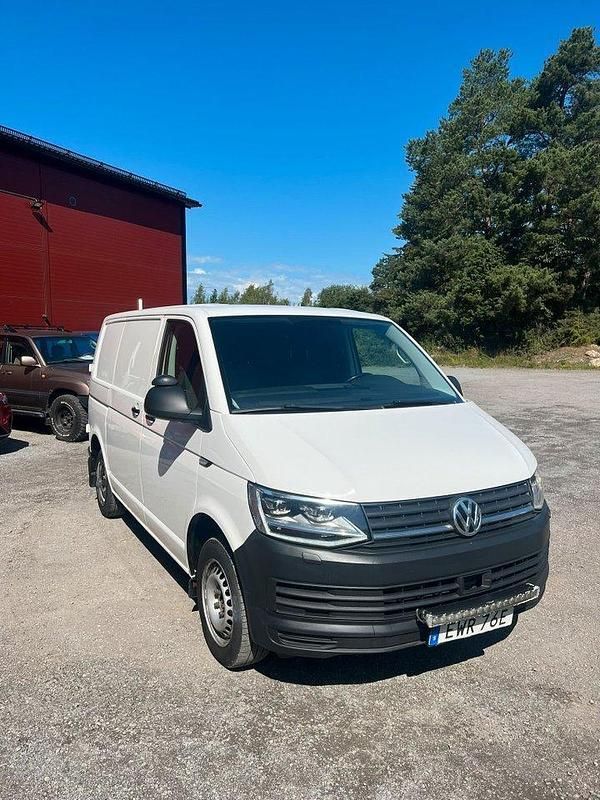 Vit Begagnad 2019 VW T6.1 Van | 145 000 kr (Superpris) - Bild 1/4