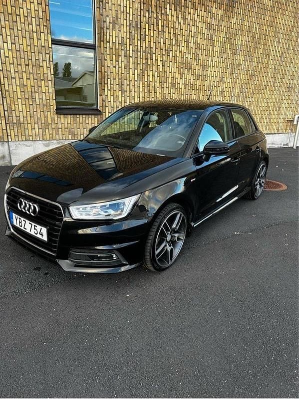 Svart Begagnad 2016 Audi A1 Sportback Sport Halvkombi | 142 500 kr (Marknadspris) - Bild 1/4