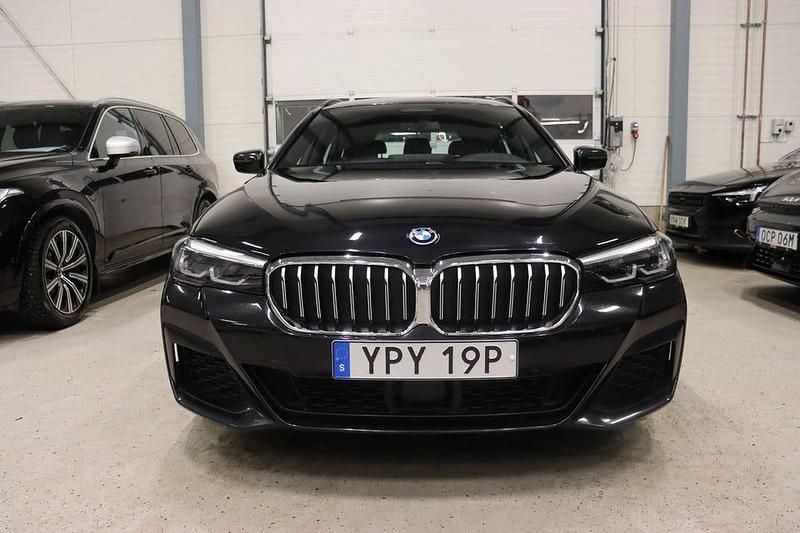 Begagnad BMW 530 M Sport 292 HK (214 kW) 2022 Svart Kombi