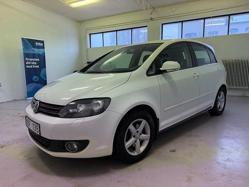 Begagnad VW Golf VII 102 HK (75 kW) 2012 Vit Halvkombi