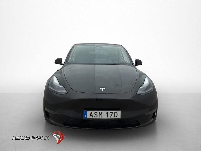 Begagnad Tesla Model Y Long Range AWD 378 kW (514 HK) 2022 Svart SUV