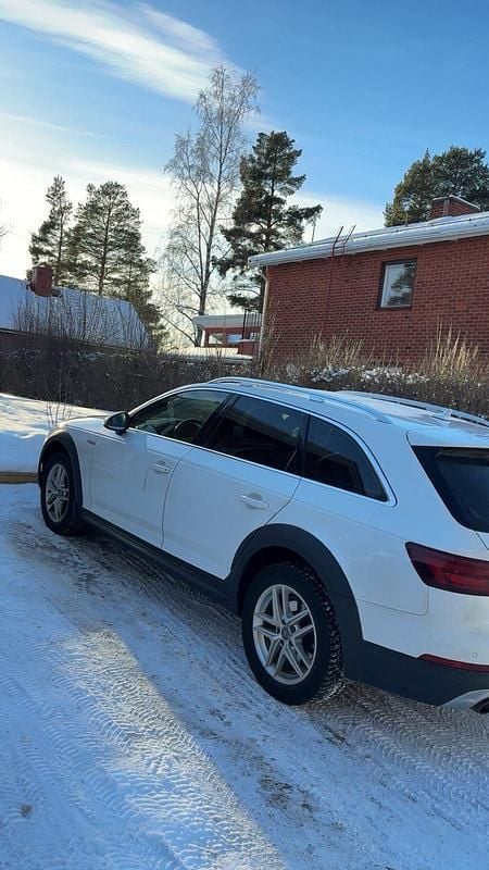 Begagnad Audi A4 Allroad 190 HK (139 kW) 2018 Vit Kombi