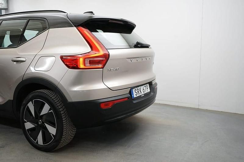 Begagnad Volvo XC40 Ultimate 188 kW (256 HK) 2023 Grå SUV