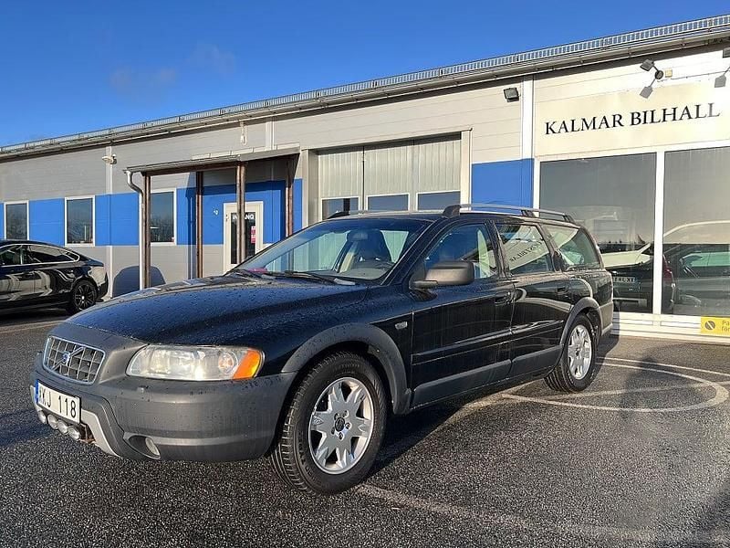 Svart Begagnad 2005 Volvo XC70 Summum Kombi | 59 900 kr (Marknadspris) - Bild 1/4