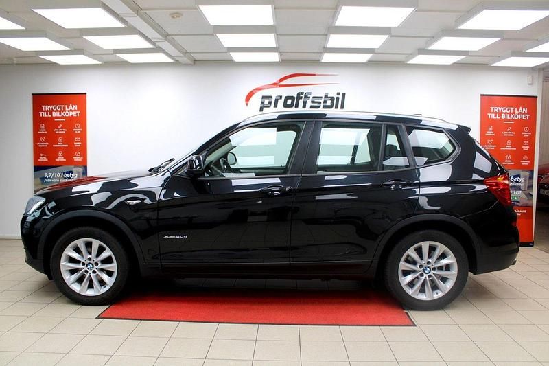 Svart Begagnad 2015 BMW X3 SUV | 204 900 kr (Marknadspris) - Bild 1/4