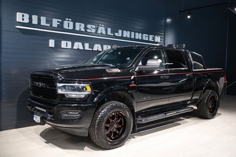 Svart Begagnad 2019 Dodge Ram Pickup | 1 099 000 kr - Bild 1/4