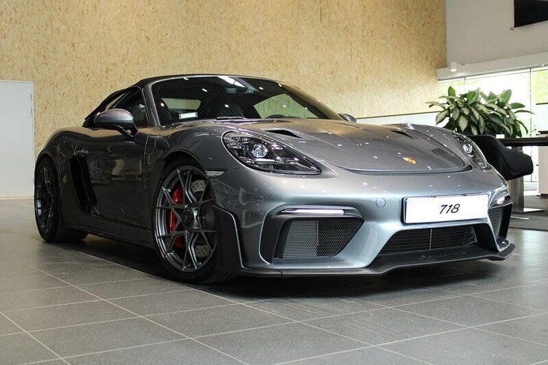 Flerfärgad Ny 2025 Porsche 718 Spyder Cab | 1 831 300 kr - Bild 1/4