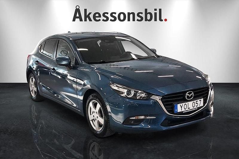 Begagnad Mazda 3 Core 105 HK (77 kW) 2016 Eternal blue metallic Halvkombi
