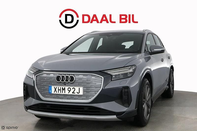 Begagnad Audi Q4 e-tron Advanced 219 kW (299 HK) 2022 Grå SUV