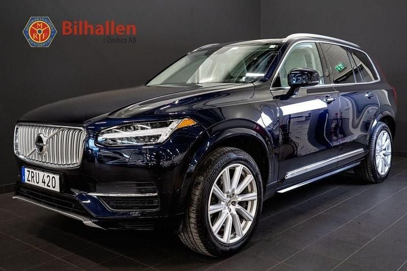 Blå Begagnad 2016 Volvo XC90 Inscription SUV | 379 900 kr (Bra pris) - Bild 1/4