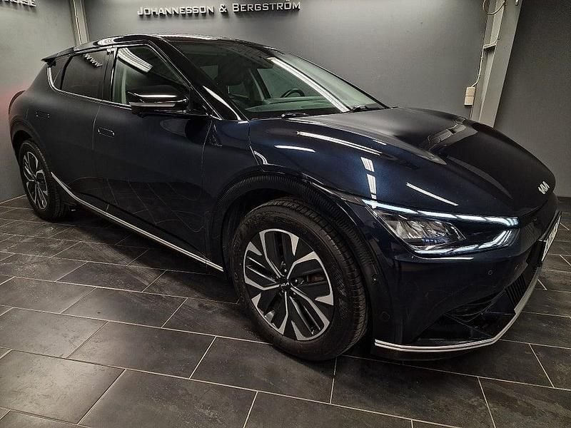 Blå Begagnad 2022 Kia EV6 Plus SUV | 369 000 kr (Superpris) - Bild 1/4