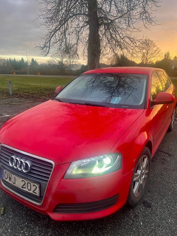 Begagnad 2010 Audi A3 Sportback Halvkombi | 39 000 kr (Superpris) - Bild 1/4