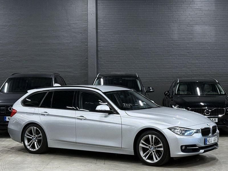 Silver Begagnad 2013 BMW 328 Sport Line Kombi | 119 900 kr (Bra pris) - Bild 1/4