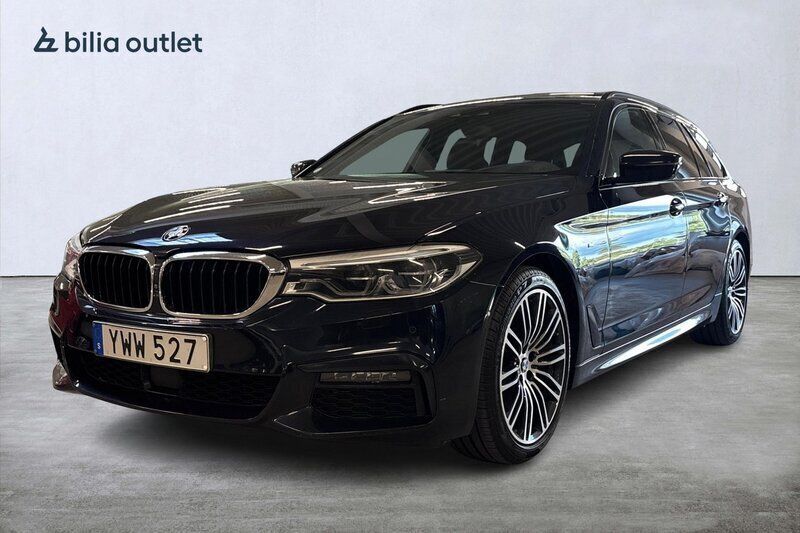 Svart Begagnad 2018 BMW 520 Comfort Edition Kombi | 294 900 kr - Bild 1/4